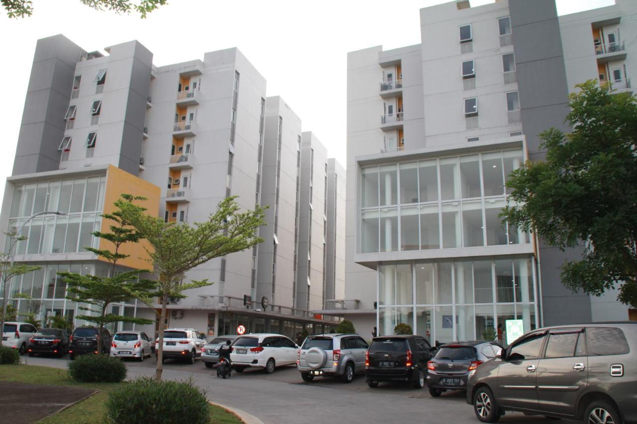 Nature Inn Aeropolis Ar3 Tangerang Eksteriør bilde